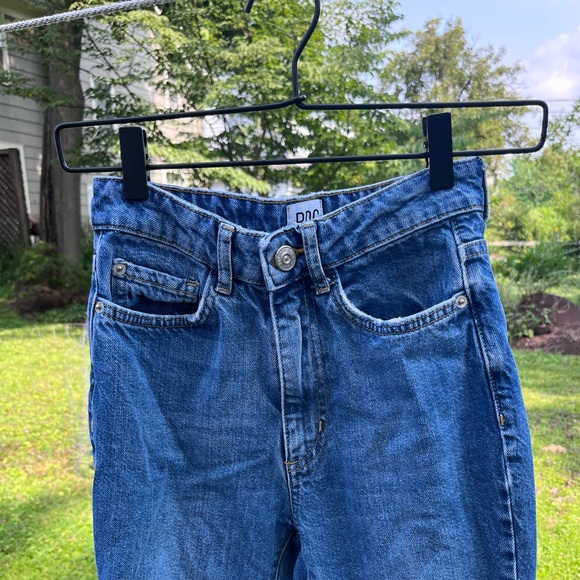 Urban Outfitters High Rise Jeans - Picture 2 of 5